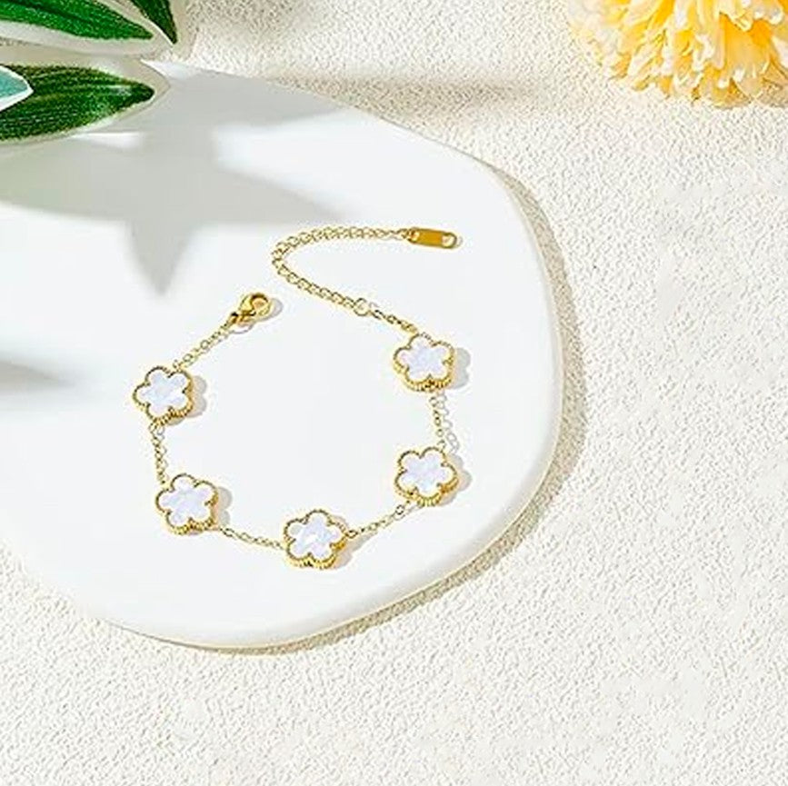 NUEVA PULSERA DE TREBOL DE CINCO HOJAS